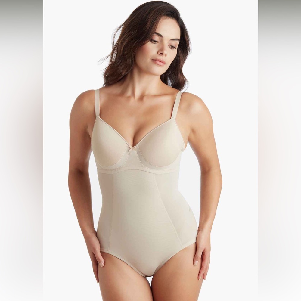 Miraclesuit Extra Firm Control Wonderful U Low Back BodyBriefer NWT